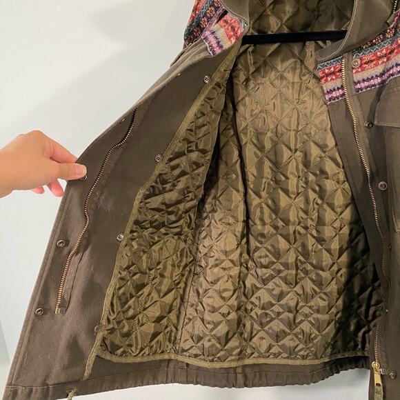 DAMA Collection Women's Green Fair Isle Knit Collar Quilted Lined Jacket - Picture 6 of 12